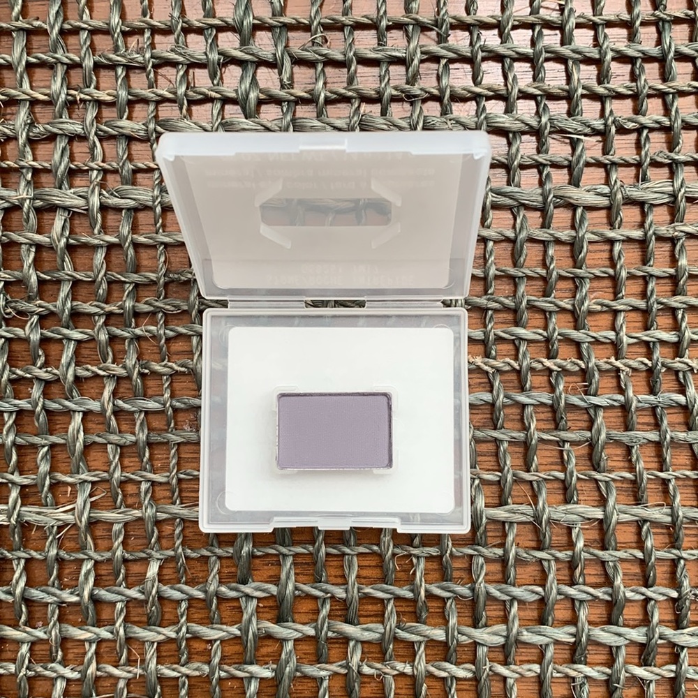 Mary Kay NIP Stone Mineral Eye Color - Picture 2 of 4